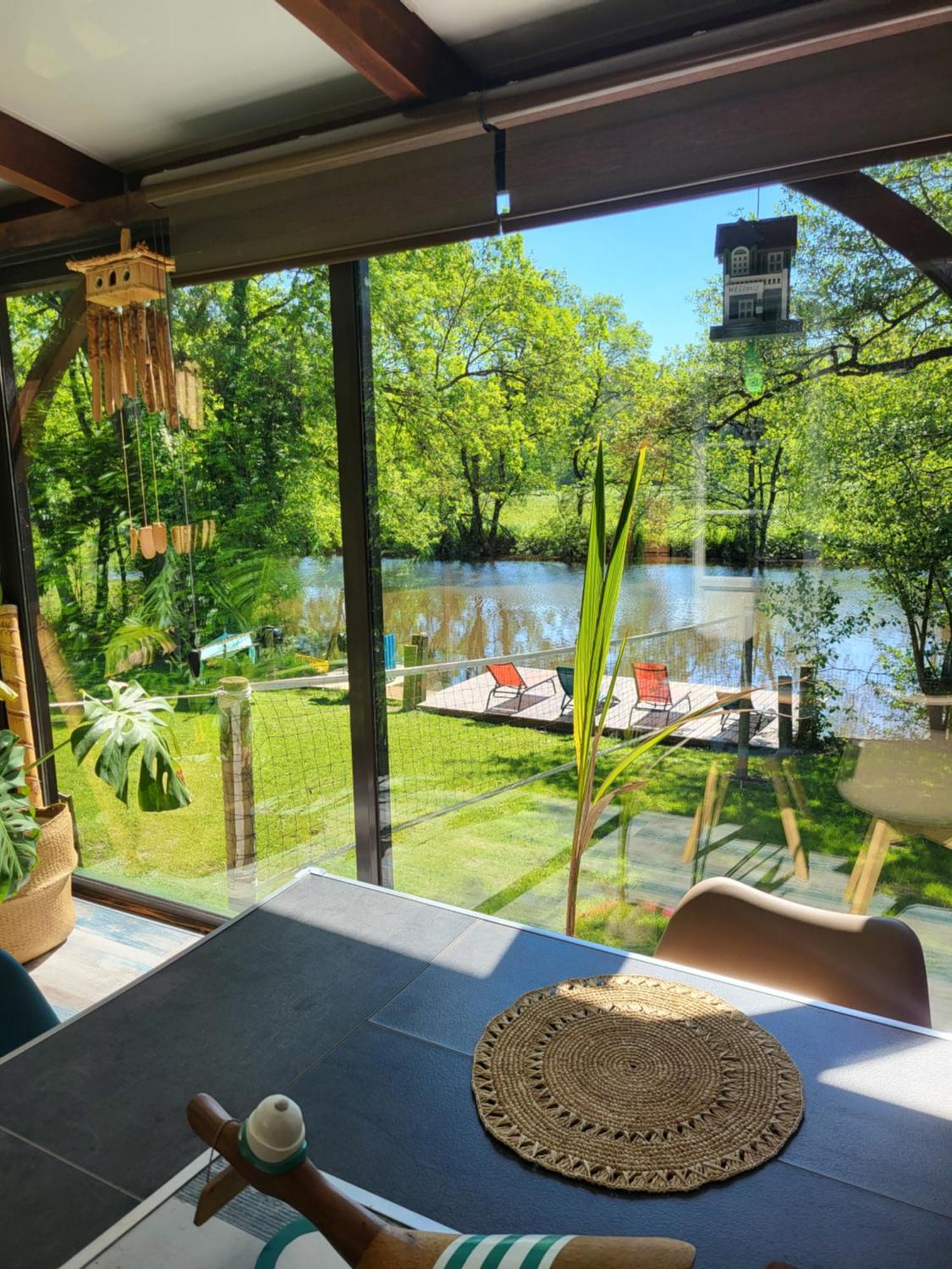 Chez Nirina Proche Puys Dufou Villa Mortagne-sur-Sevre Bagian luar foto